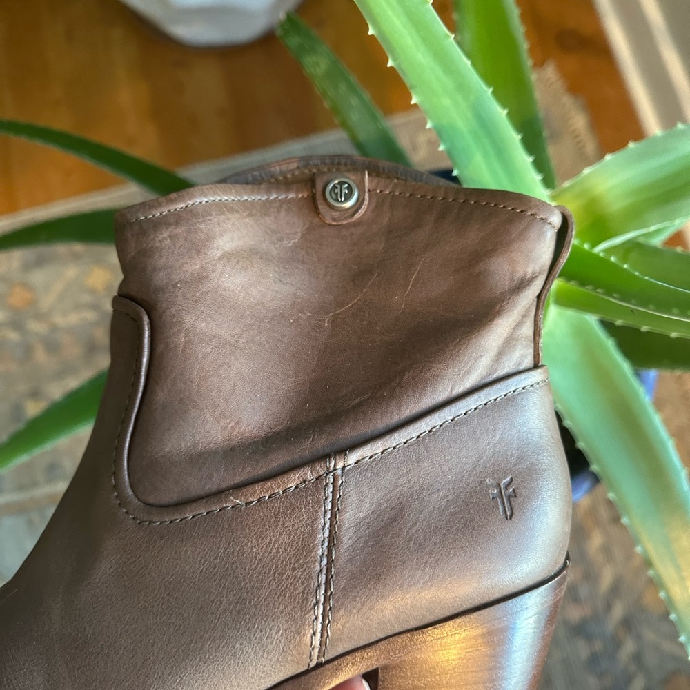 W’s Frye Jolene pull-on short booties